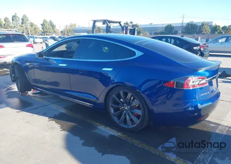 2016 Tesla Model S 90D/P100D/P85D/P90D z USA, uszkodzony, nr VIN 5YJSA1E42GF141588
